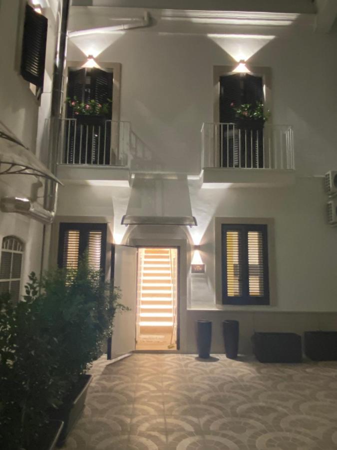 Sami B&B And Holidays Home Taranto Exterior photo