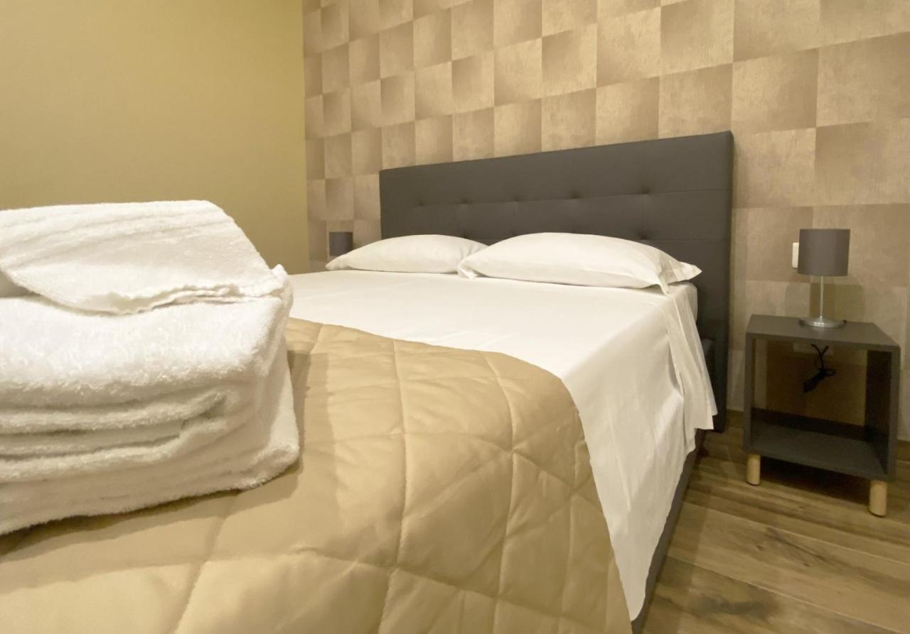 Sami B&B And Holidays Home Taranto Exterior photo